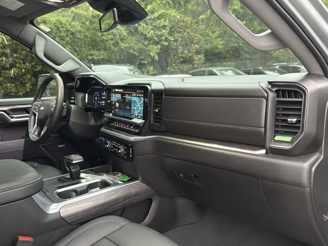 Used 2025 Chevrolet Silverado 1500 LTZ w/ LTZ Convenience Package II AWD/4WD image 18