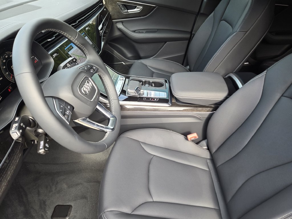 New 2027 Audi Q8 Premium Plus AWD/4WD image 17
