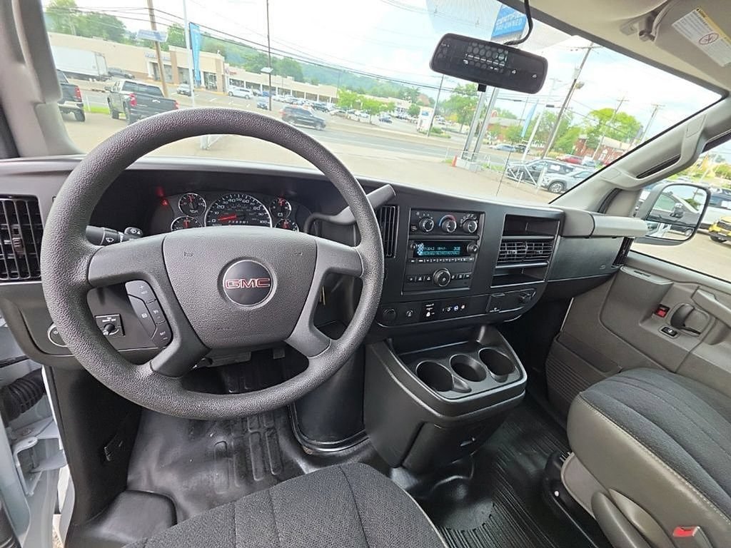 Used 2025 GMC Savana 2500 w/ Driver Convenience Package RWD image 9