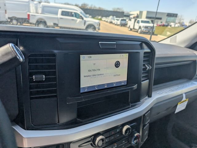 New 2025 Ford F350 XL w/ XL Chrome Package RWD image 18