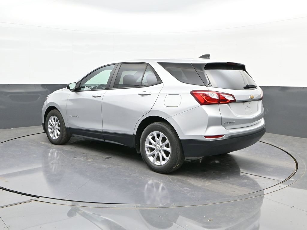 Used 2020 Chevrolet Equinox LS w/ LS Convenience Package image 5