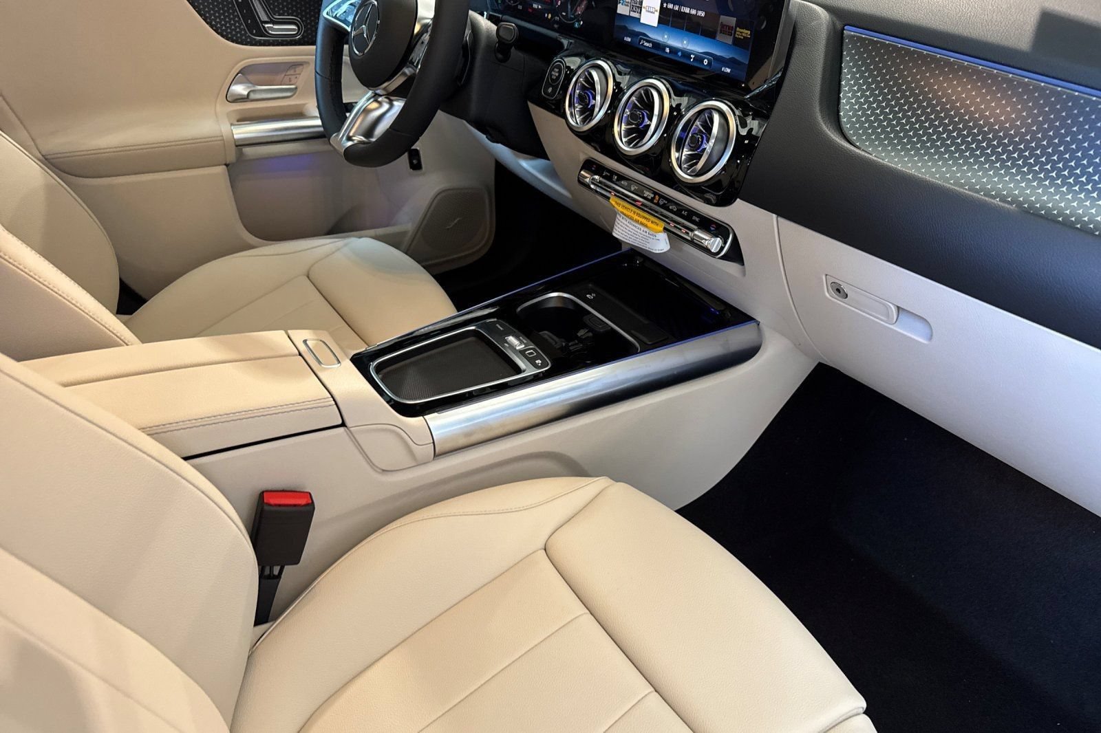 Used 2025 Mercedes-Benz GLA 250 image 20