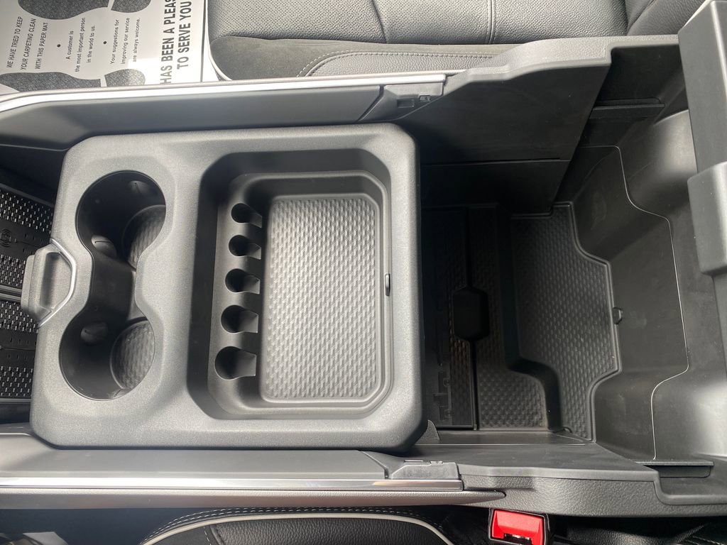New 2026 RAM 2500 Laramie AWD/4WD image 19