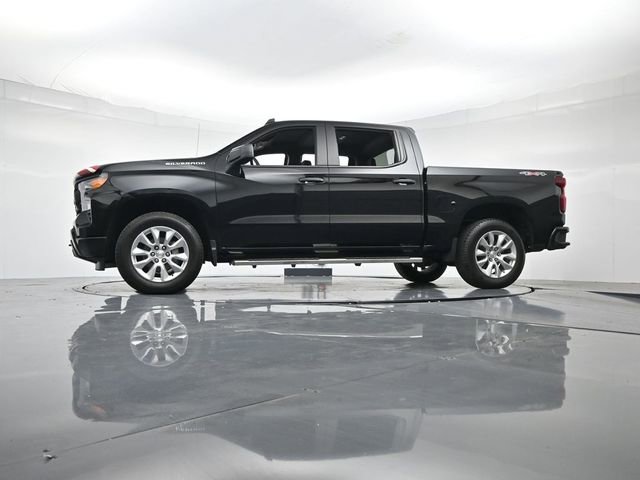 Used 2025 Chevrolet Silverado 1500 Custom image 34