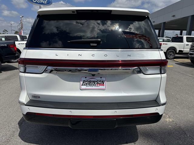 Used 2024 Lincoln Navigator L Reserve image 6