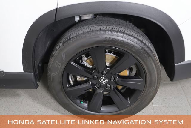 Used 2025 Honda Pilot Black Edition image 13