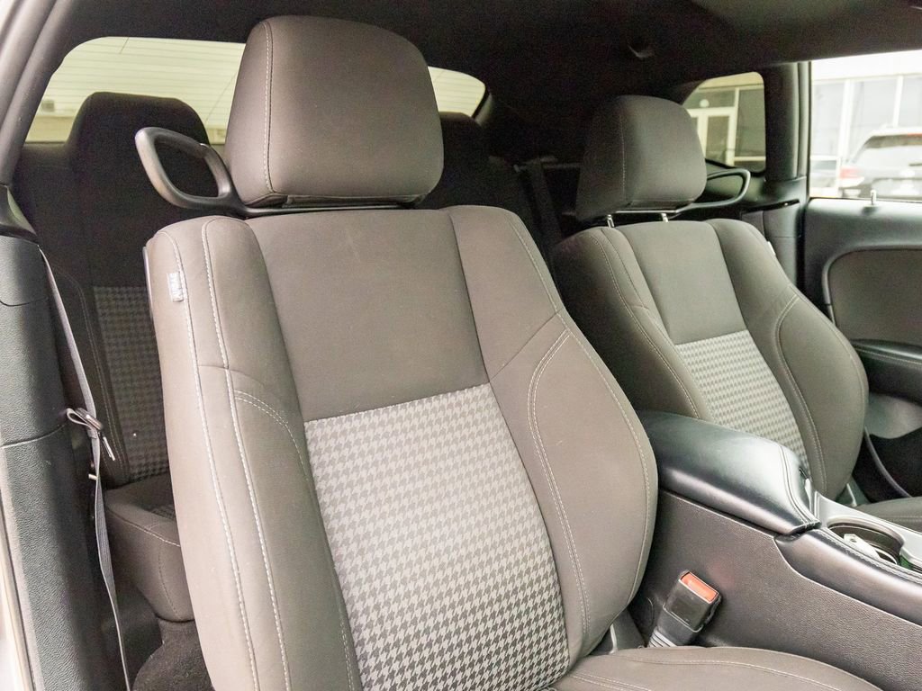 Used 2023 Dodge Challenger SXT image 11