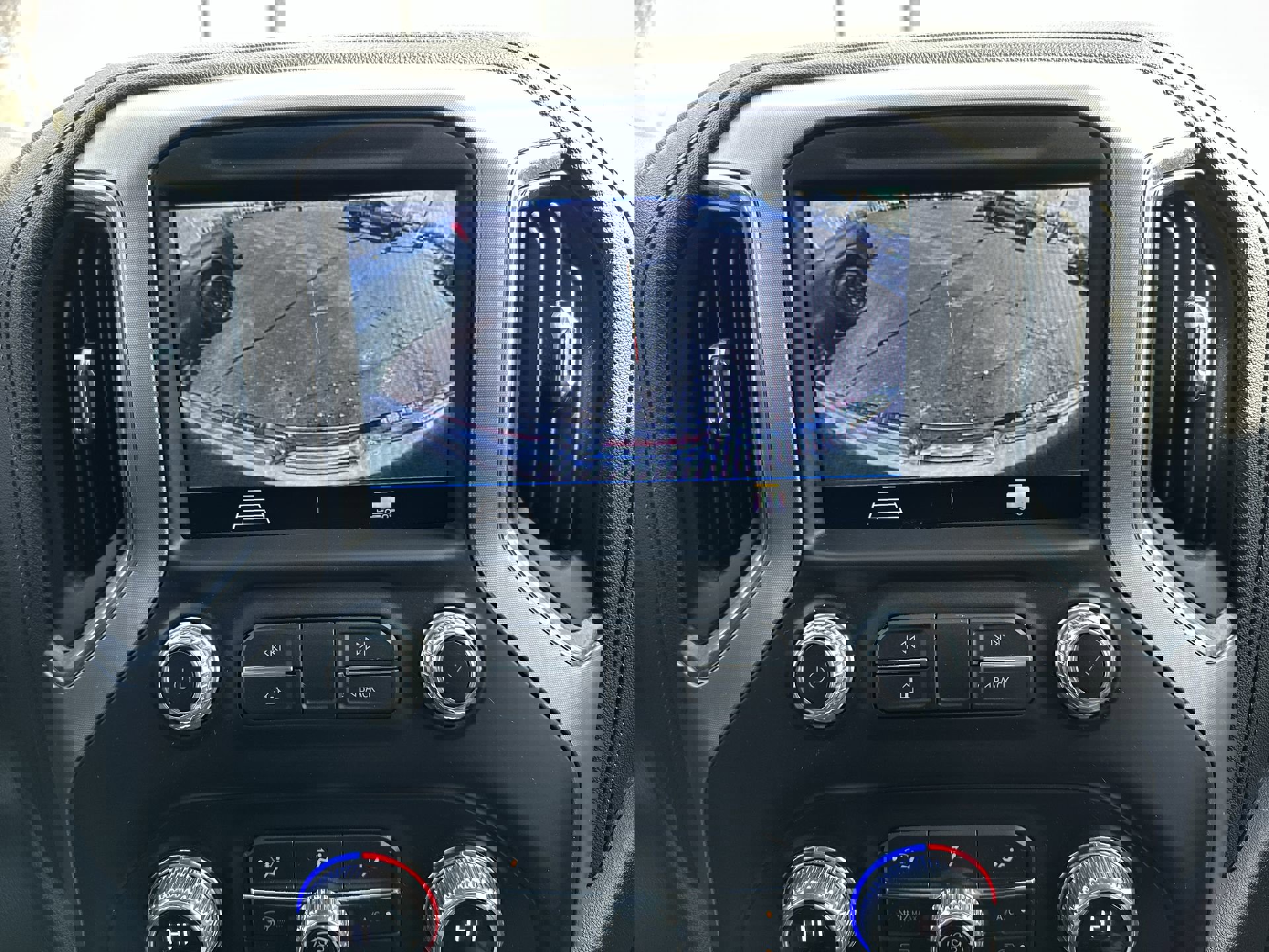 Certified 2023 GMC Sierra 2500 SLE w/ SLE Value Package; image 17