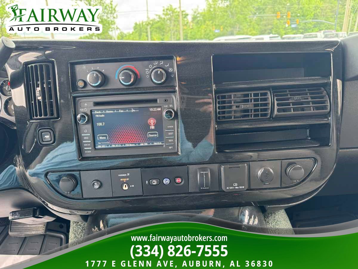 Used 2017 GMC Savana 2500 RWD image 22