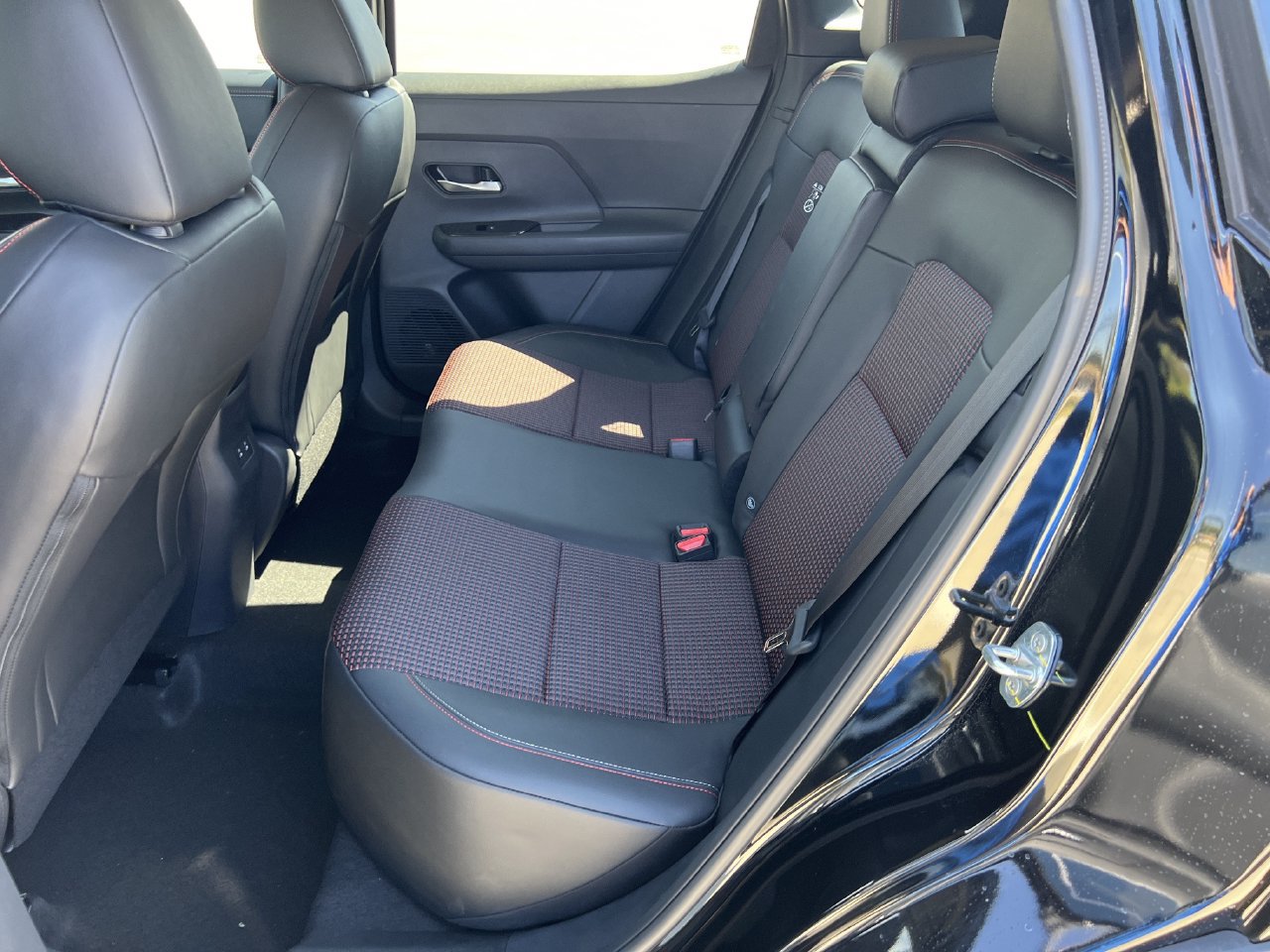 New 2027 Nissan Kicks SR AWD/4WD image 14