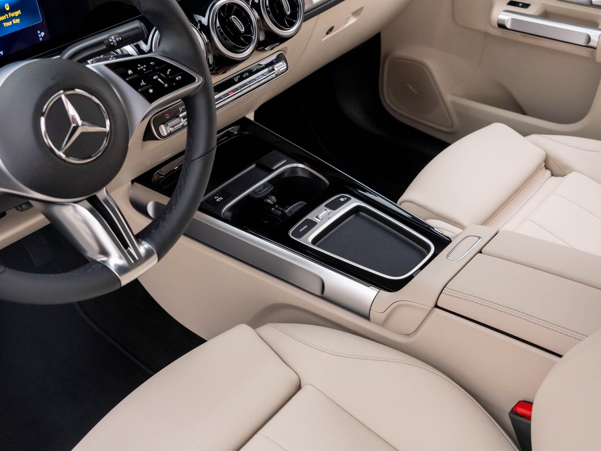New 2026 Mercedes-Benz GLB 250 4MATIC image 12