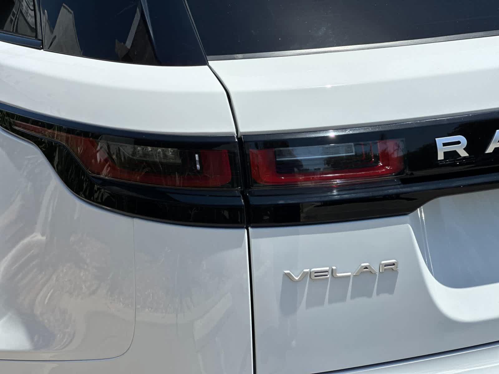 Used 2023 Land Rover Range Rover Velar S AWD/4WD image 29