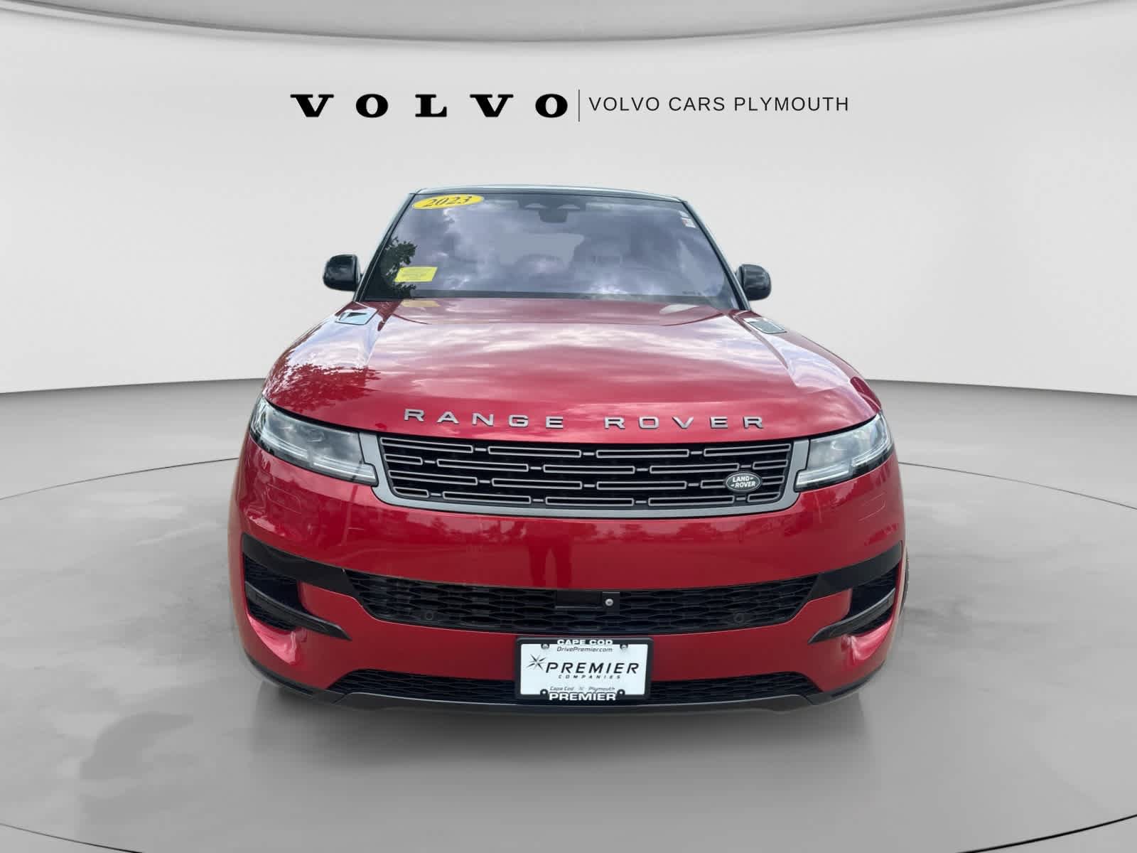 Used 2023 Land Rover Range Rover Sport SE AWD/4WD image 3