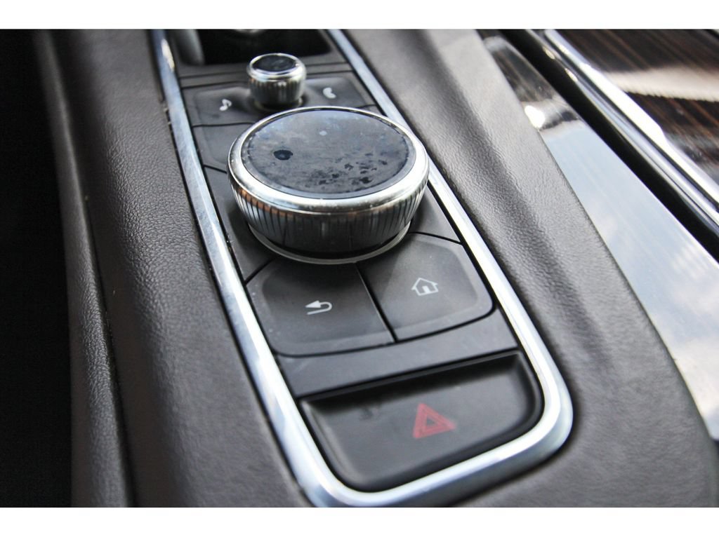 Used 2021 Cadillac Escalade Premium Luxury w/ Driver Assist Tech Package AWD/4WD image 23