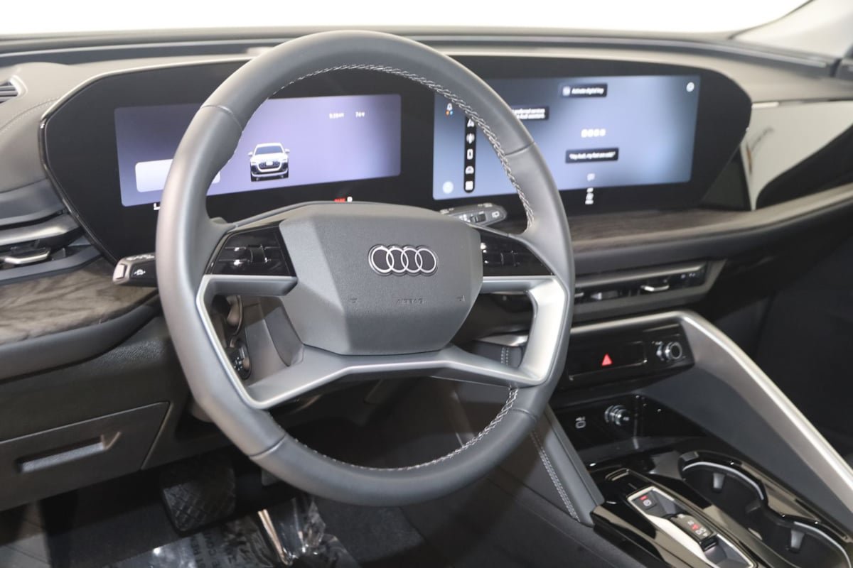 Used 2026 Audi Q5 Premium Plus AWD/4WD image 6