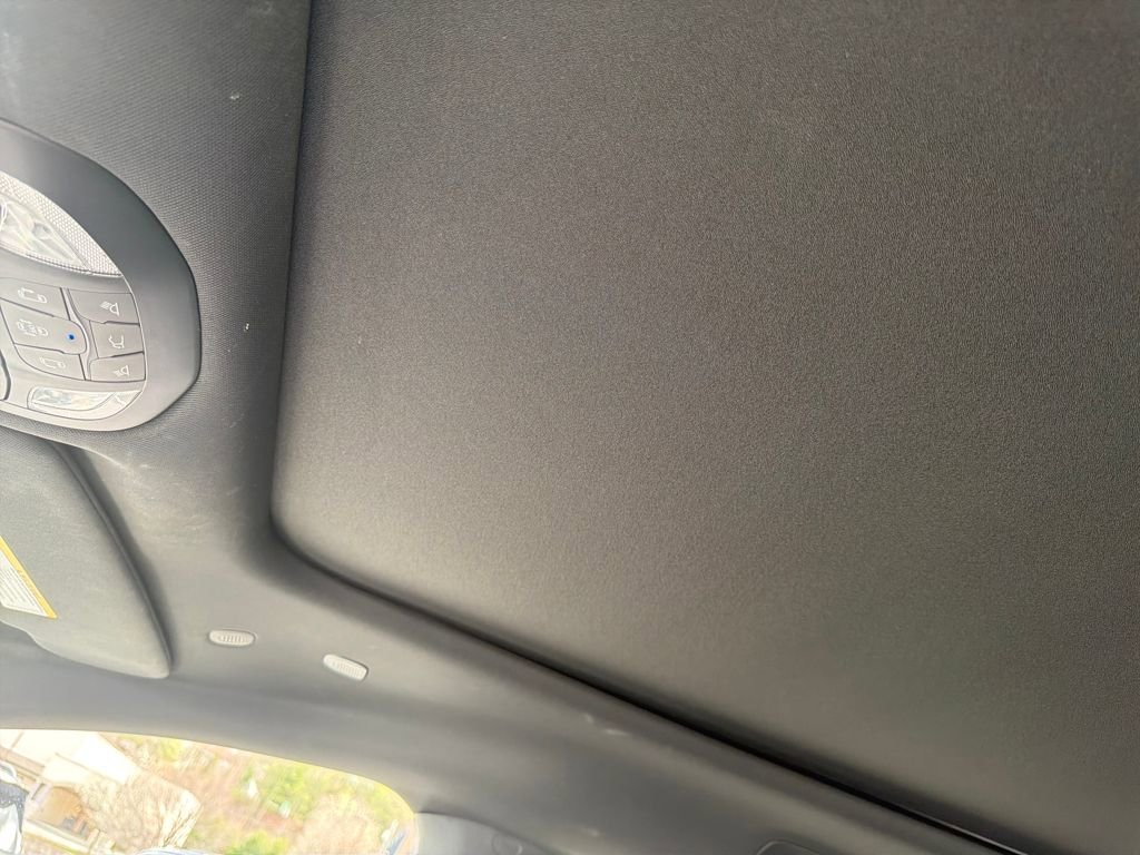 Used 2023 Chrysler Pacifica Limited w/ S Appearance Package image 15