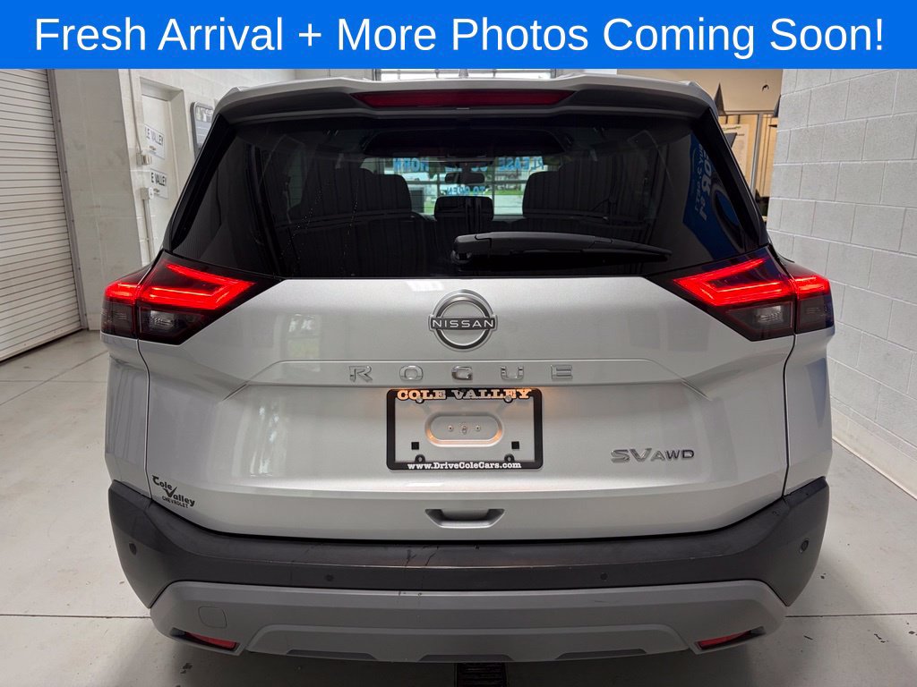 Used 2023 Nissan Rogue SV AWD/4WD image 16