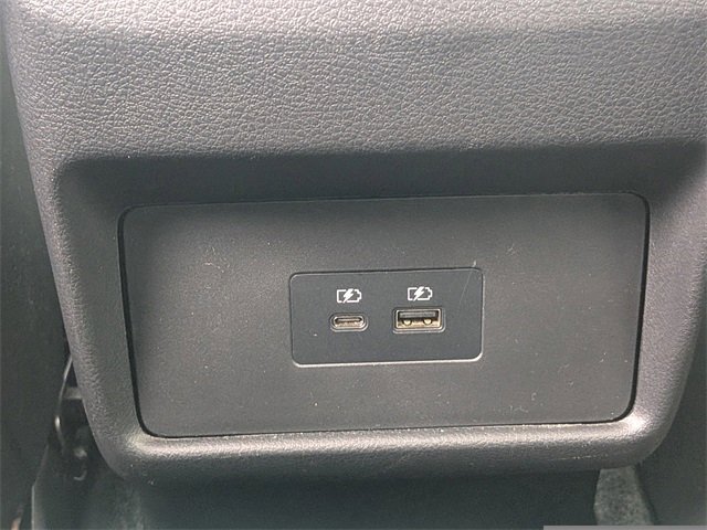 Used 2023 Nissan Rogue SV image 14