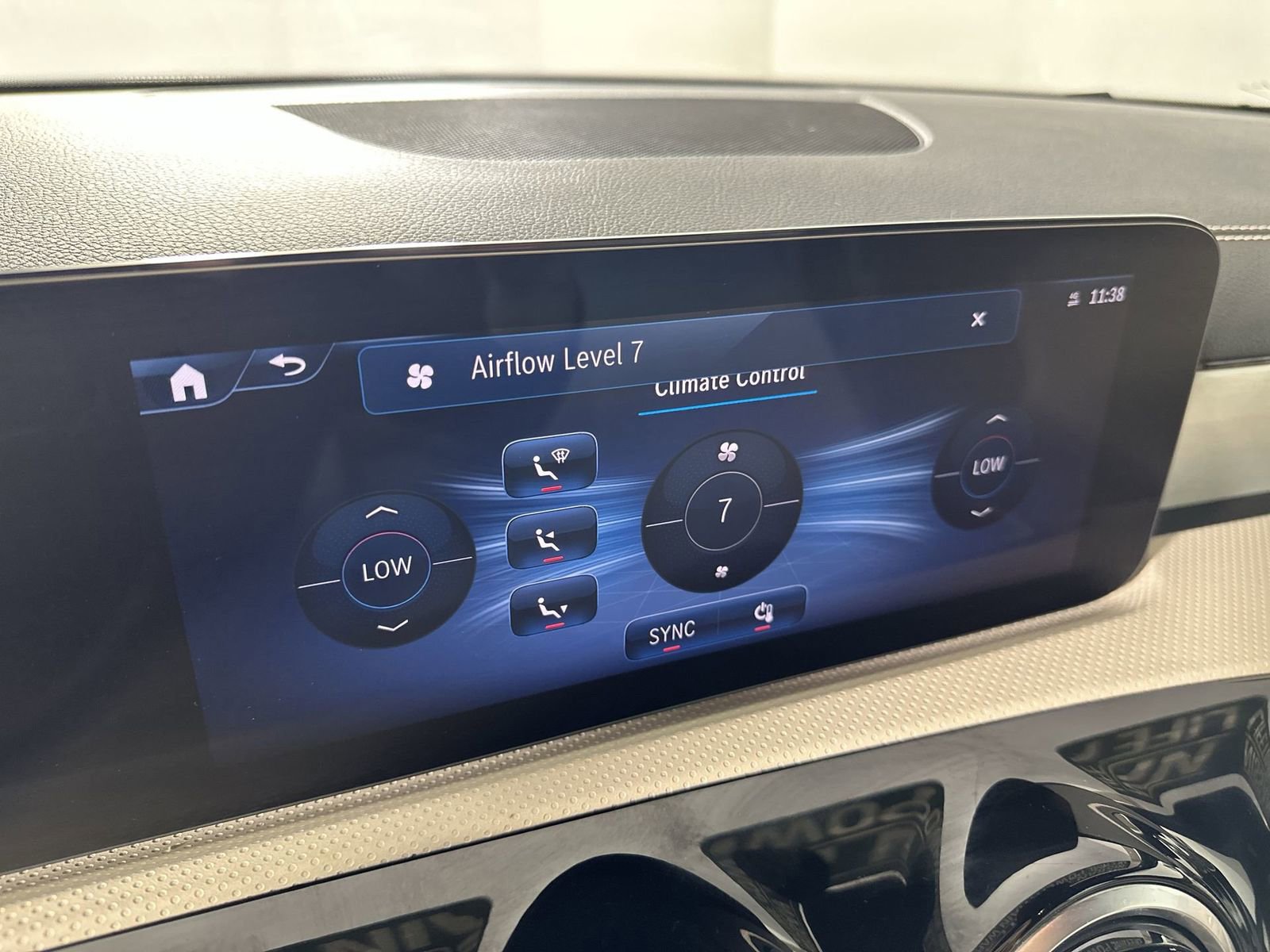 Used 2025 Mercedes-Benz CLA 250 image 23