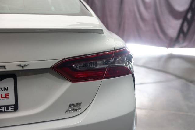 Used 2024 Toyota Camry SE w/ Cold Weather Package image 10