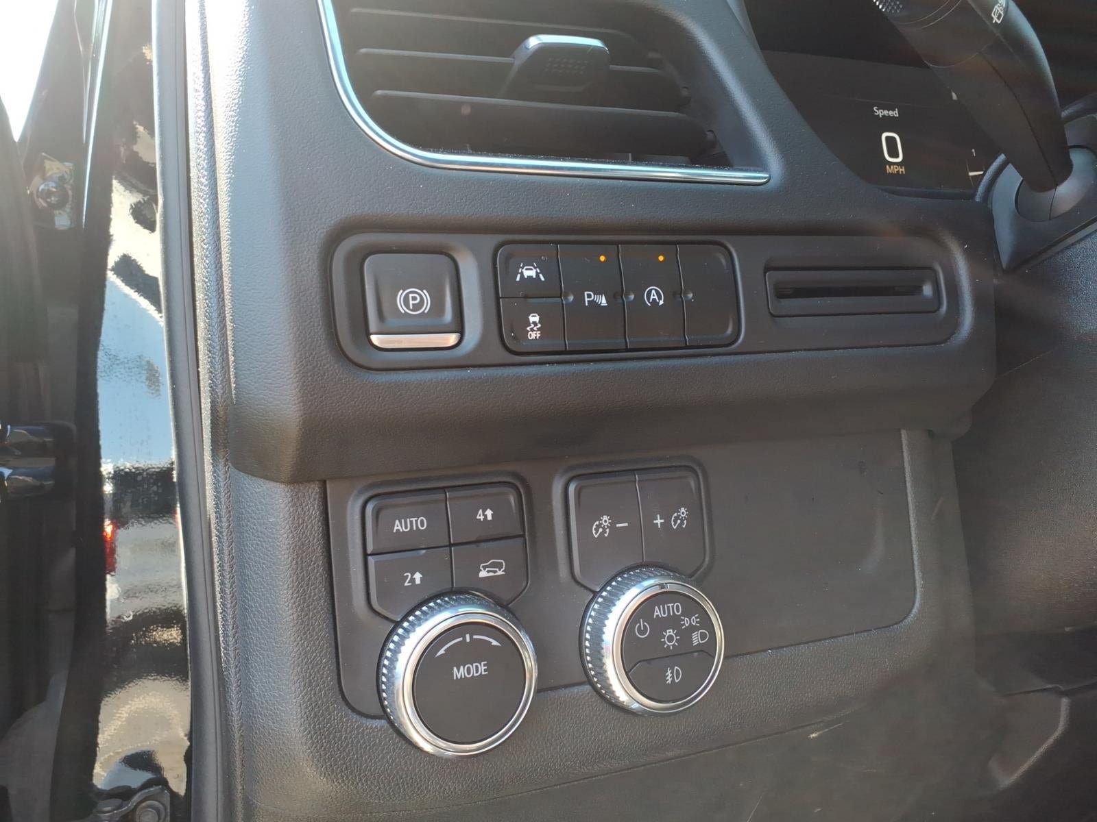 Certified 2023 GMC Yukon XL SLT AWD/4WD image 26