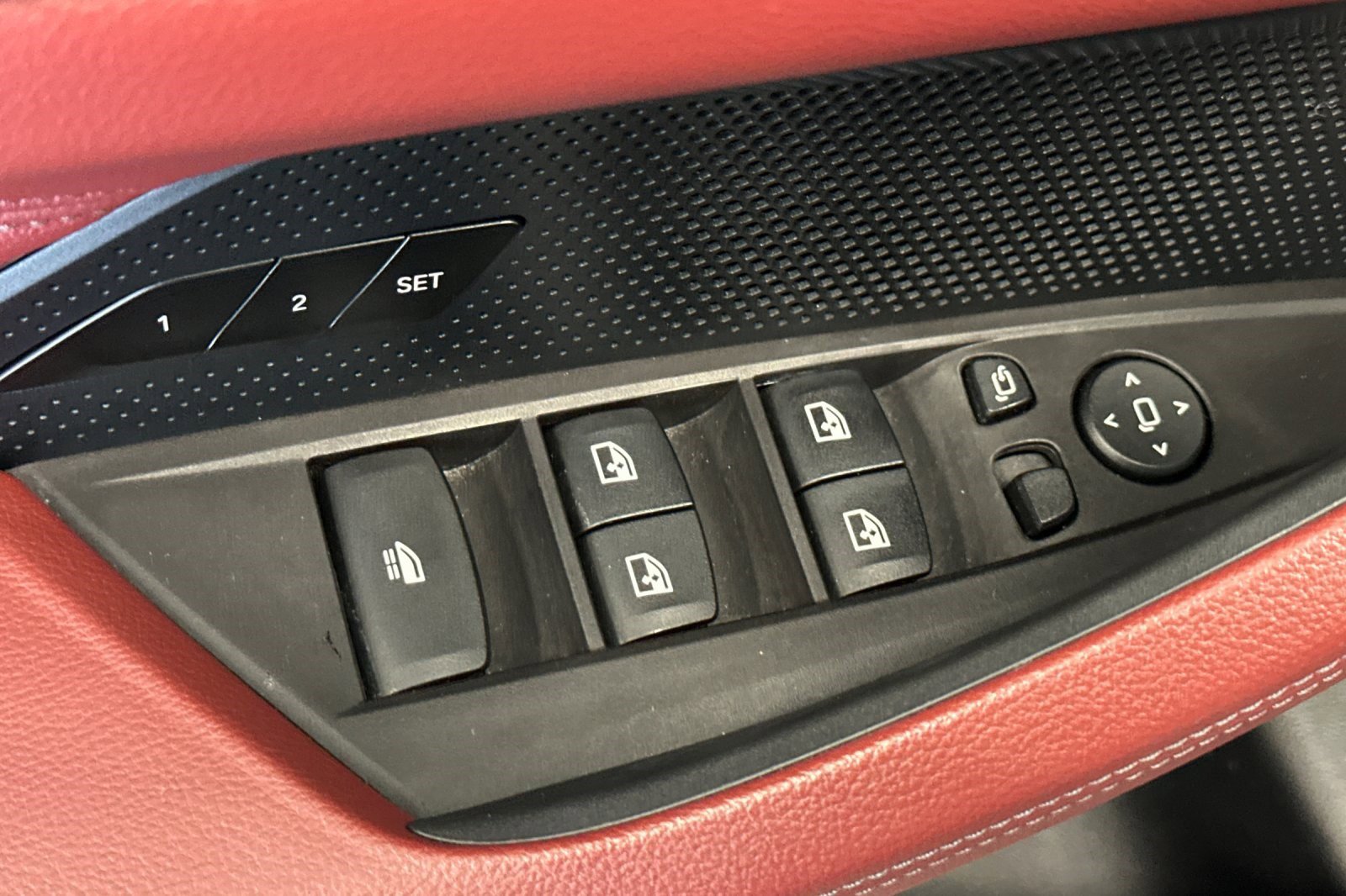 Used 2022 BMW 430i Convertible w/ Convenience Package image 15