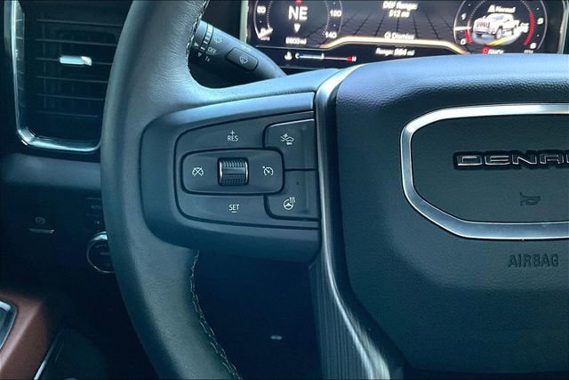 Used 2025 GMC Sierra 2500 Denali Ultimate image 11