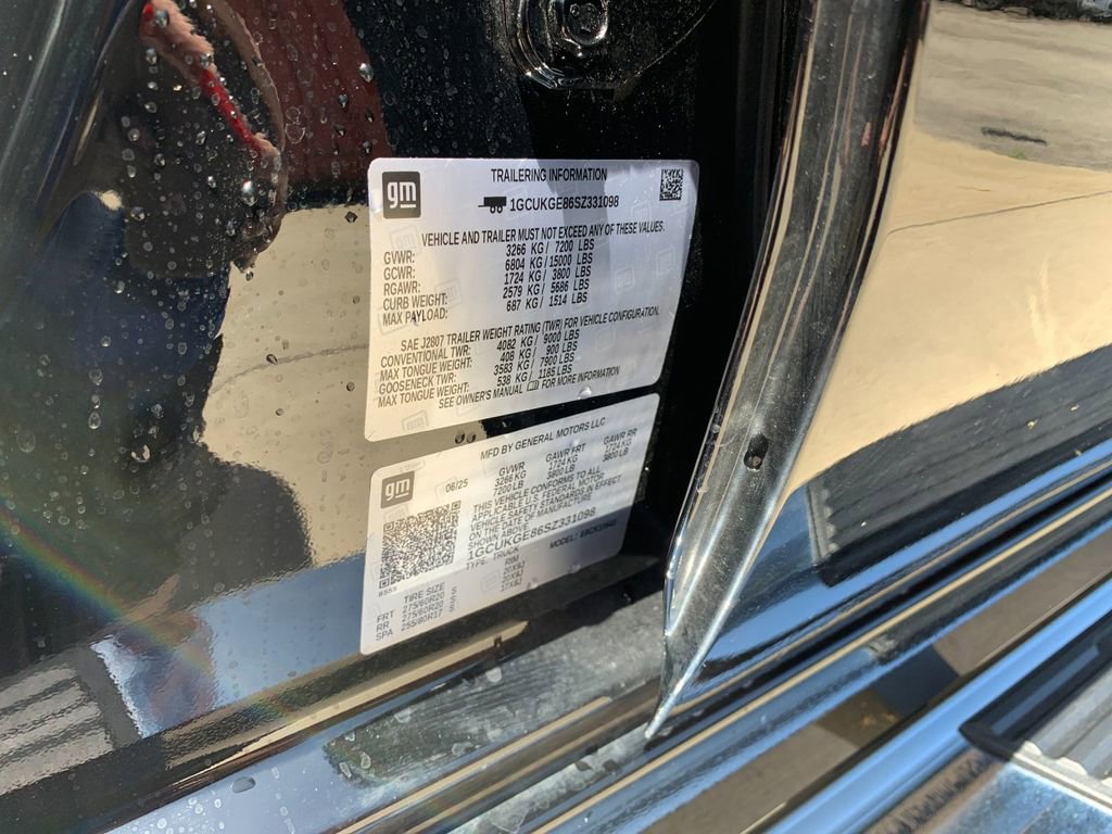Used 2025 Chevrolet Silverado 1500 LTZ w/ LTZ Premium Package AWD/4WD image 36