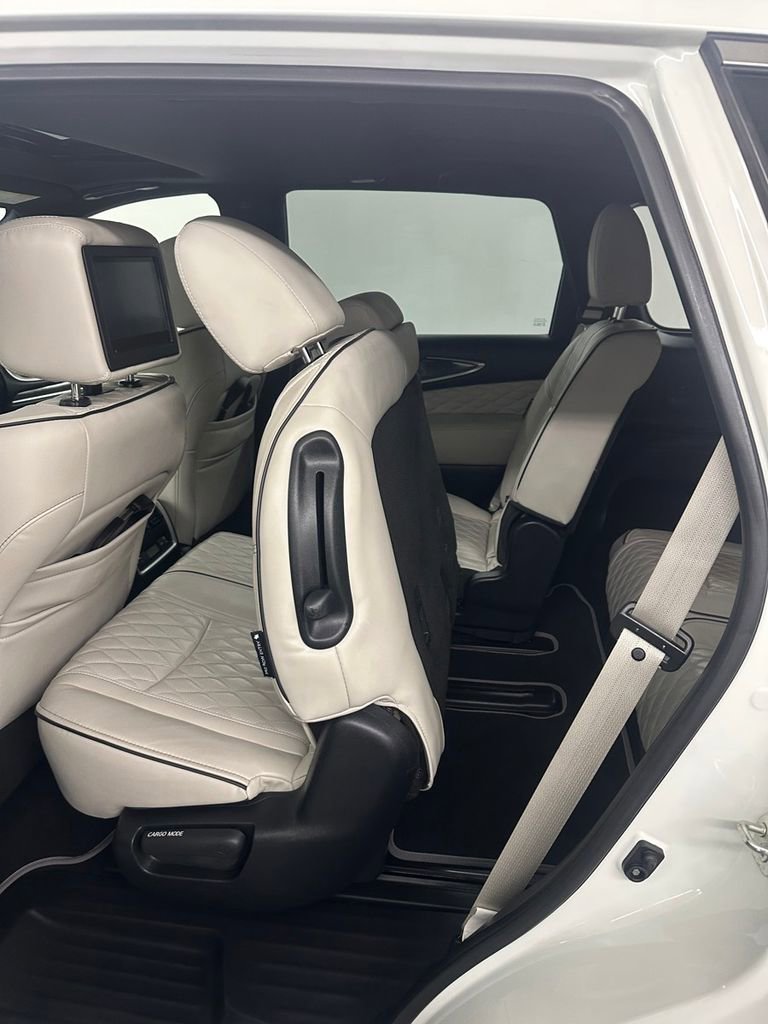 Used 2019 INFINITI QX60 Luxe w/ Limited Package image 30