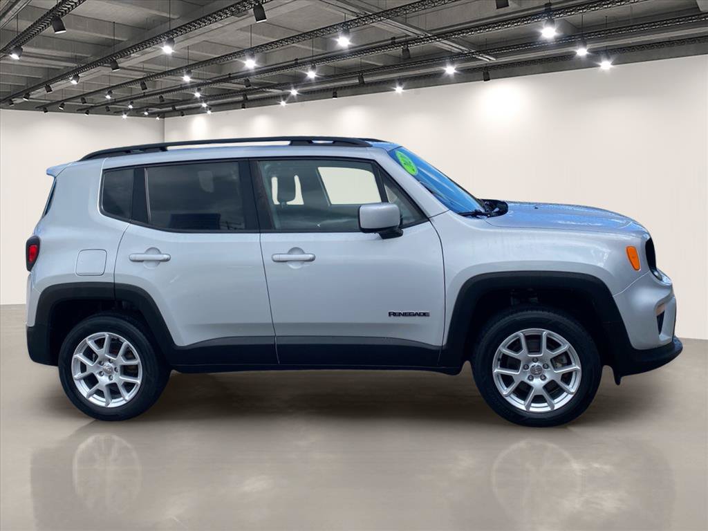 Used 2020 Jeep Renegade Latitude AWD/4WD image 8