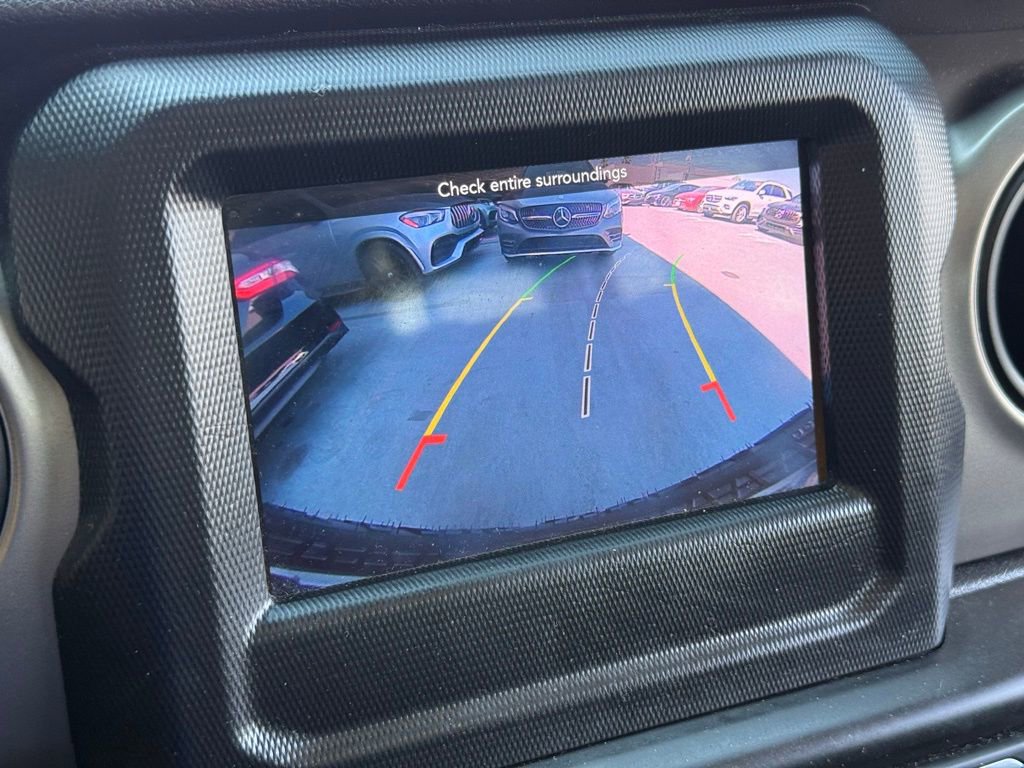 Used 2018 Jeep Wrangler Unlimited Sport S image 3