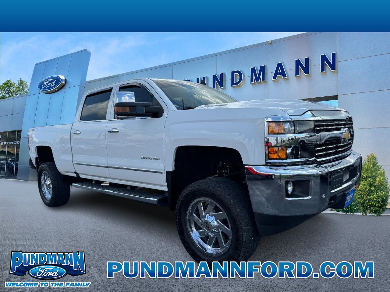 Used 2019 Chevrolet Silverado 2500 LTZ w/ Duramax Plus Package AWD/4WD image 1