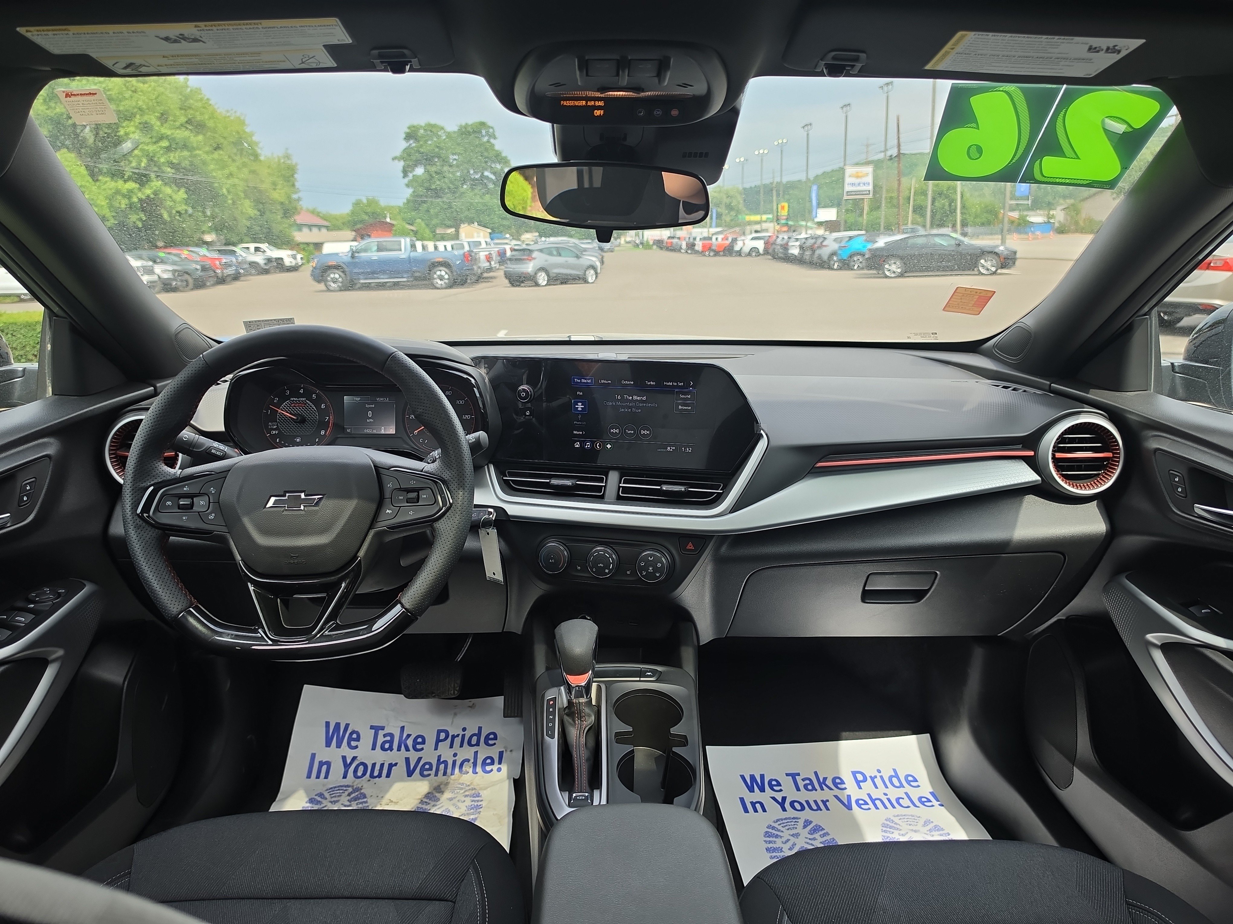 Used 2026 Chevrolet Trax RS w/ Sunroof Package FWD image 15