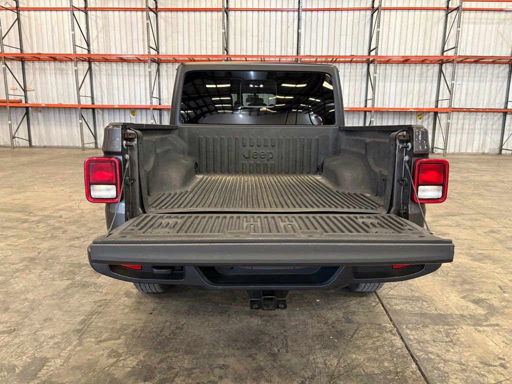 Used 2022 Jeep Gladiator Sport image 12