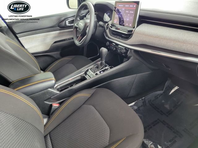 Used 2022 Jeep Compass Sport image 18