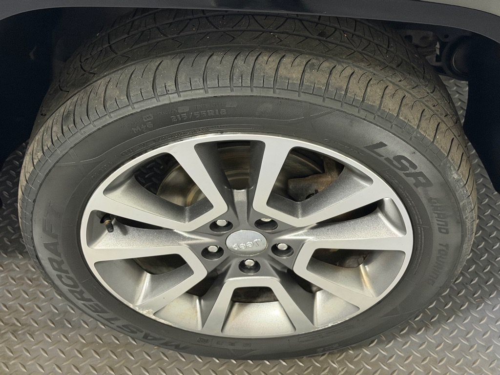 Used 2015 Jeep Compass Limited FWD image 18