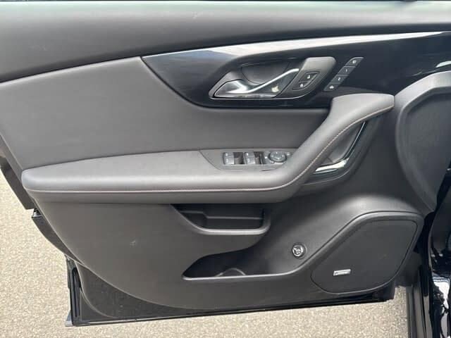 Used 2025 Chevrolet Blazer RS w/ Driver Confidence II Package image 10