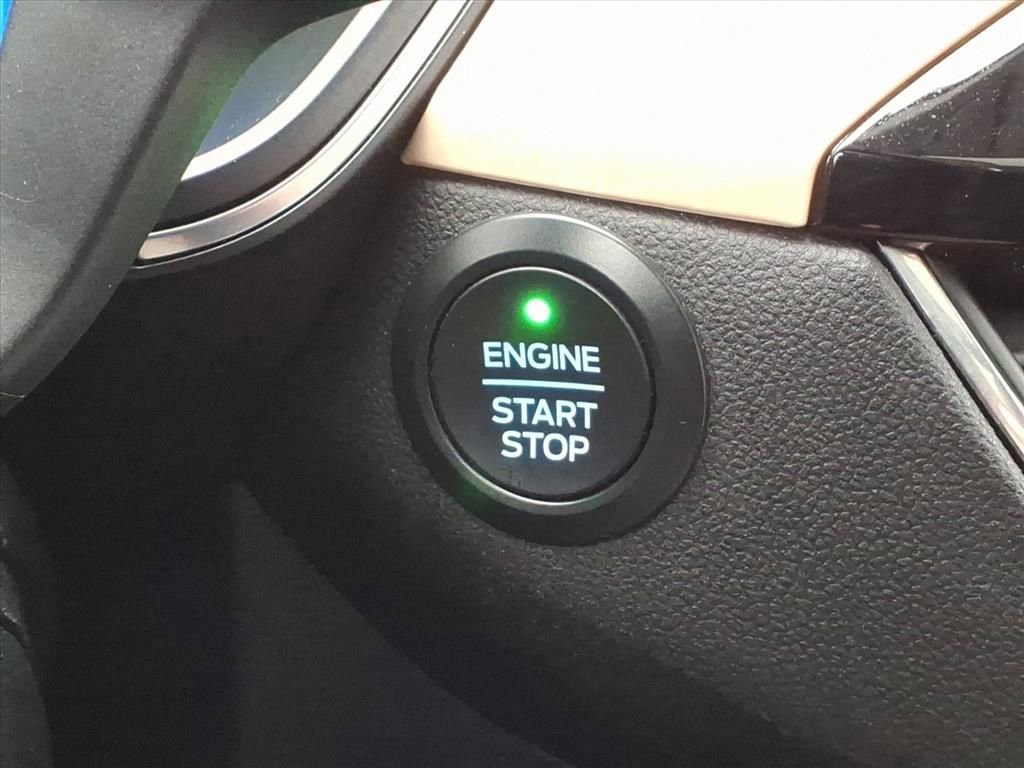 Used 2021 Ford Escape Titanium w/ Titanium Elite Package image 32