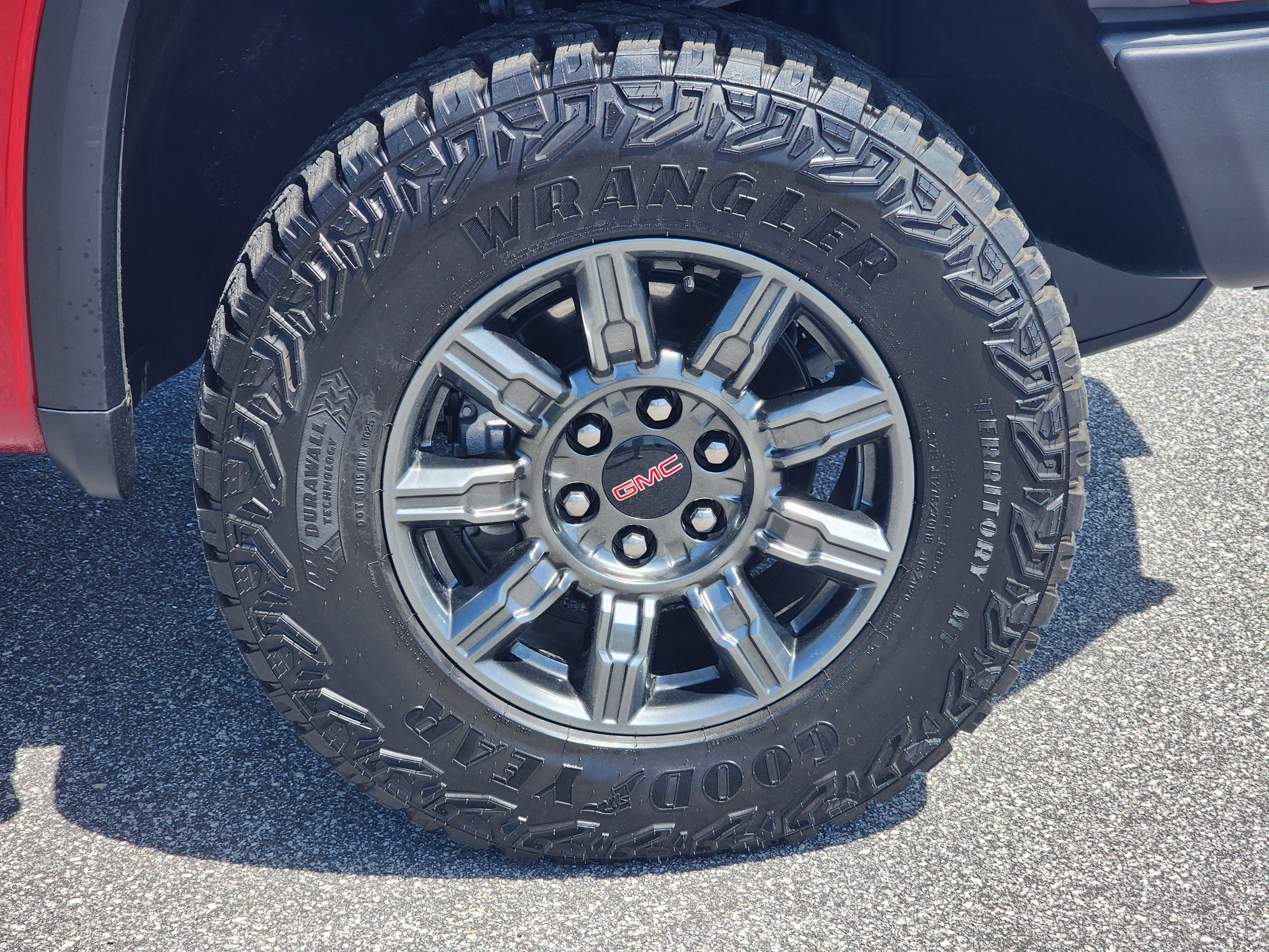 Used 2025 GMC Sierra 1500 AT4X AWD/4WD image 14