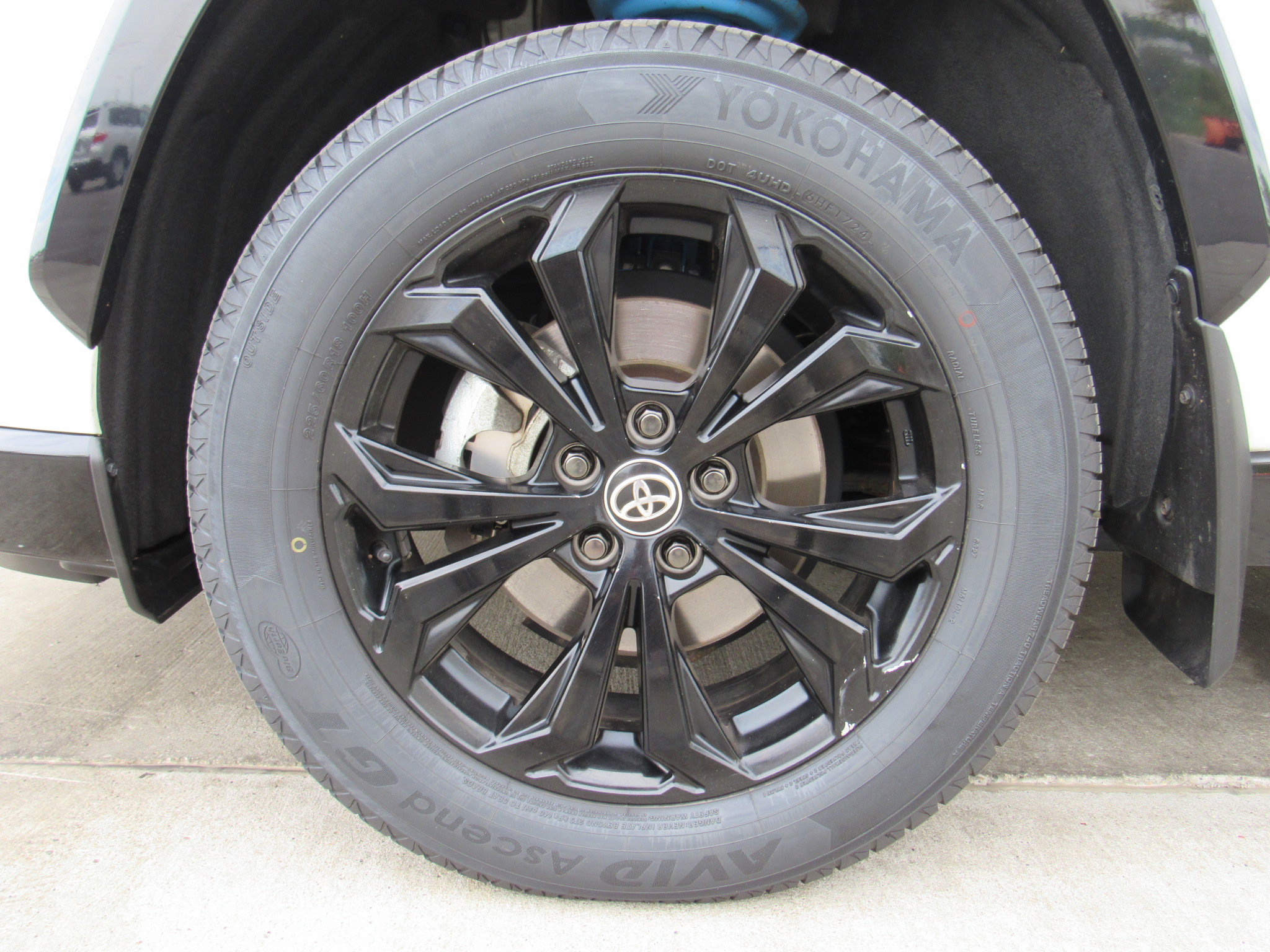 Used 2022 Toyota RAV4 XSE AWD/4WD image 41
