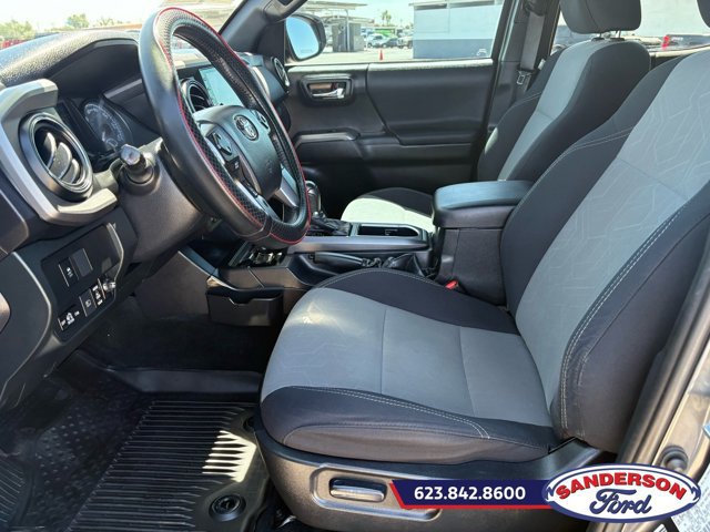 Used 2021 Toyota Tacoma TRD Off-Road w/ Technology Package AWD/4WD image 15