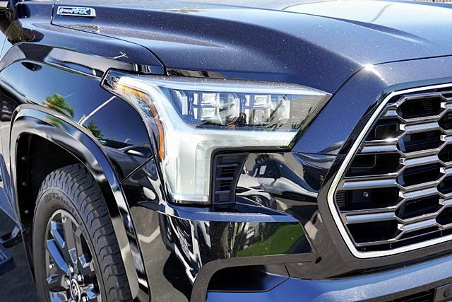 Used 2023 Toyota Sequoia Platinum AWD/4WD image 11