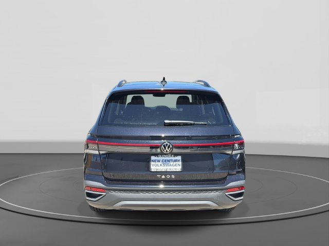 New 2026 Volkswagen Taos SE FWD image 4