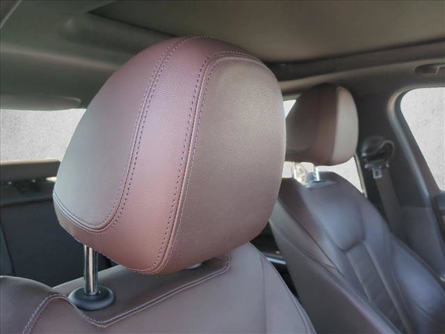 Used 2019 BMW 330i xDrive Sedan w/ Premium Package AWD/4WD image 16