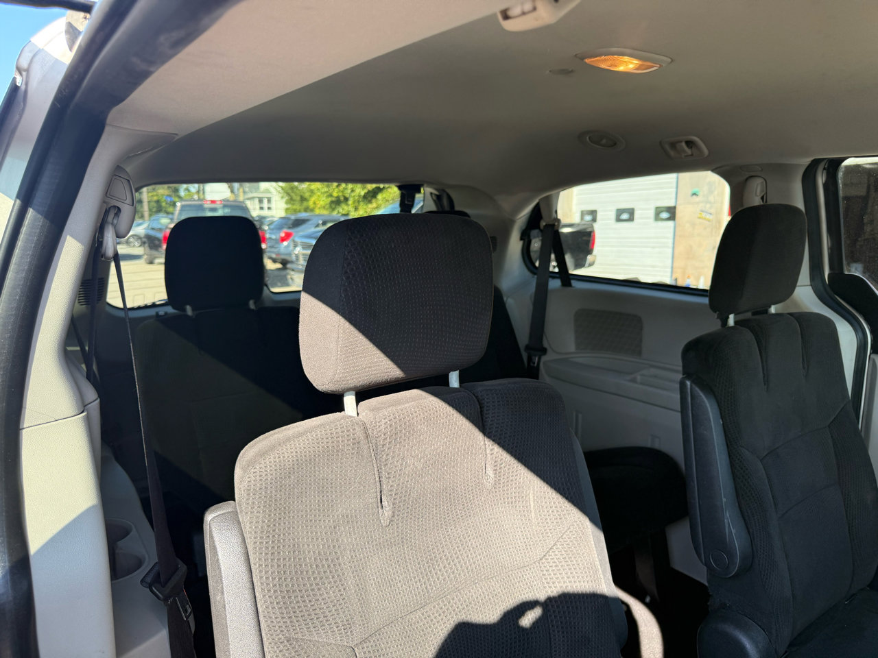 Used 2016 Dodge Grand Caravan SXT image 54