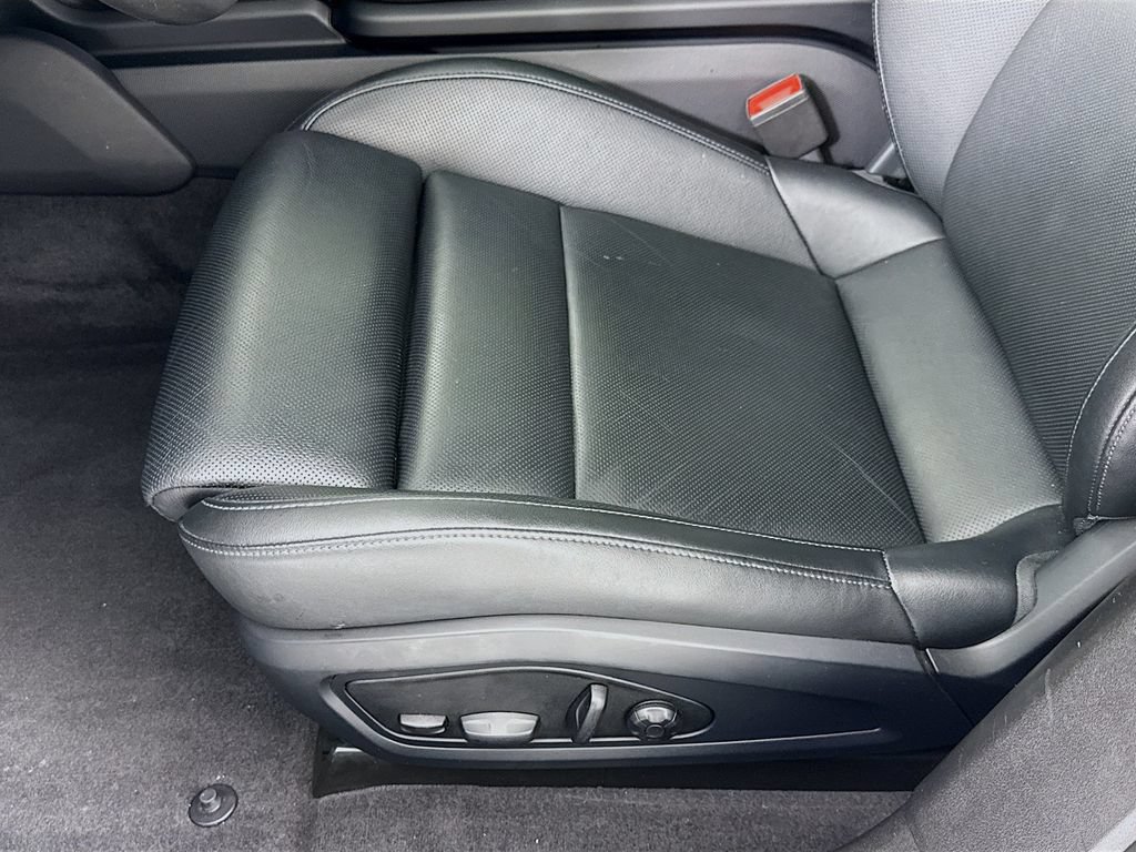 Certified 2023 Porsche Taycan RWD image 13