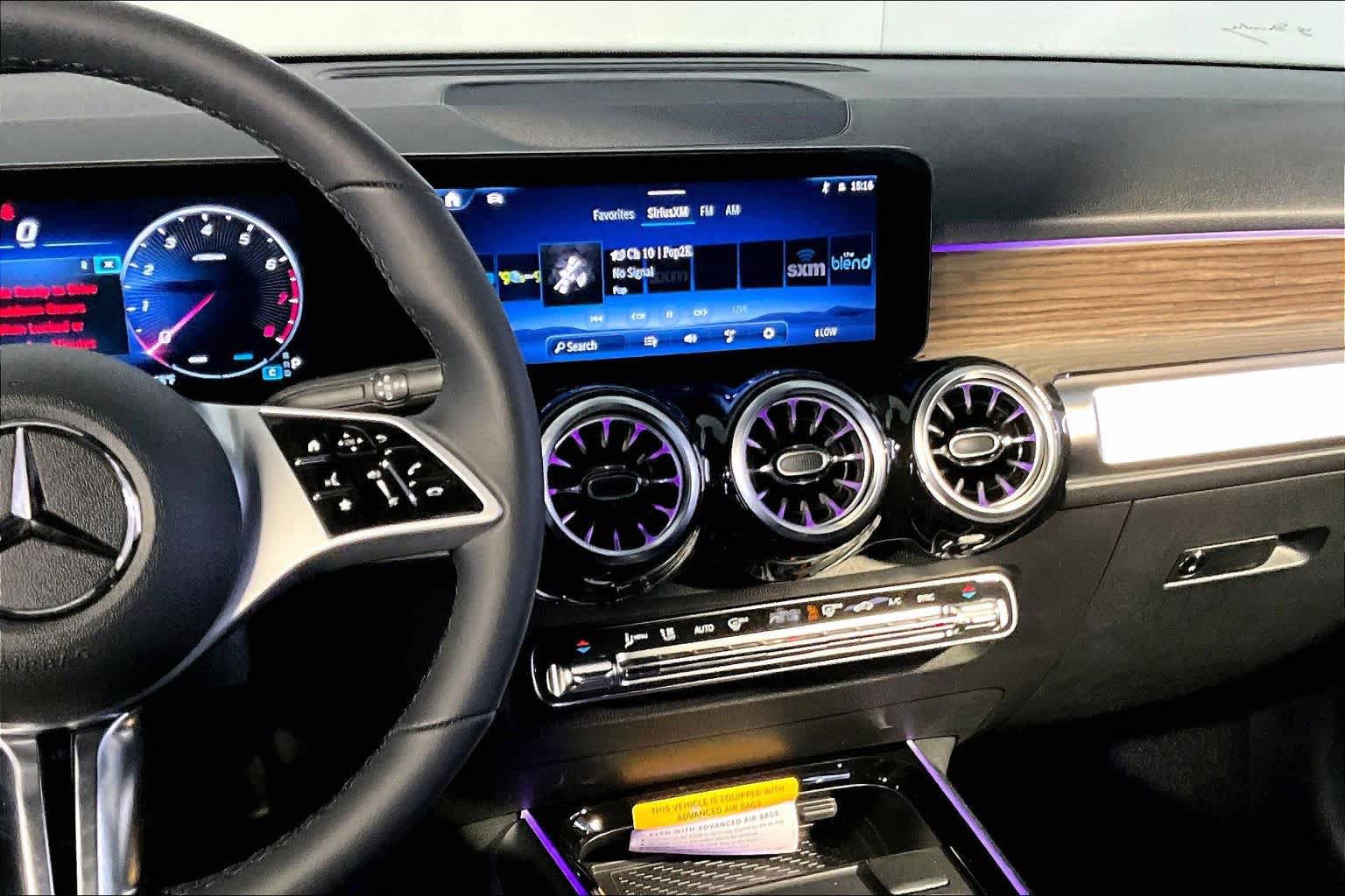 New 2026 Mercedes-Benz GLB 250 4MATIC image 8