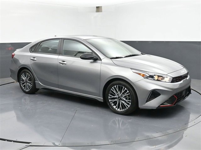 Used 2024 Kia Forte GT-Line image 2