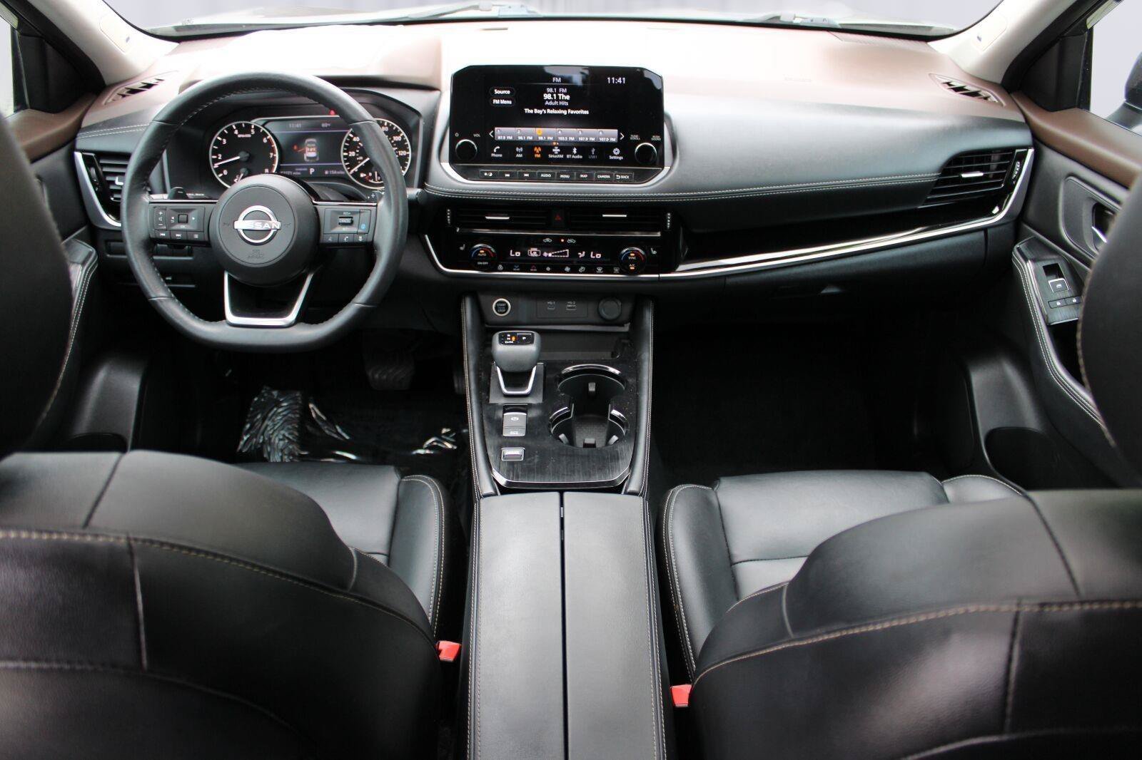 Used 2023 Nissan Rogue SL w/ SL Premium Package FWD image 2