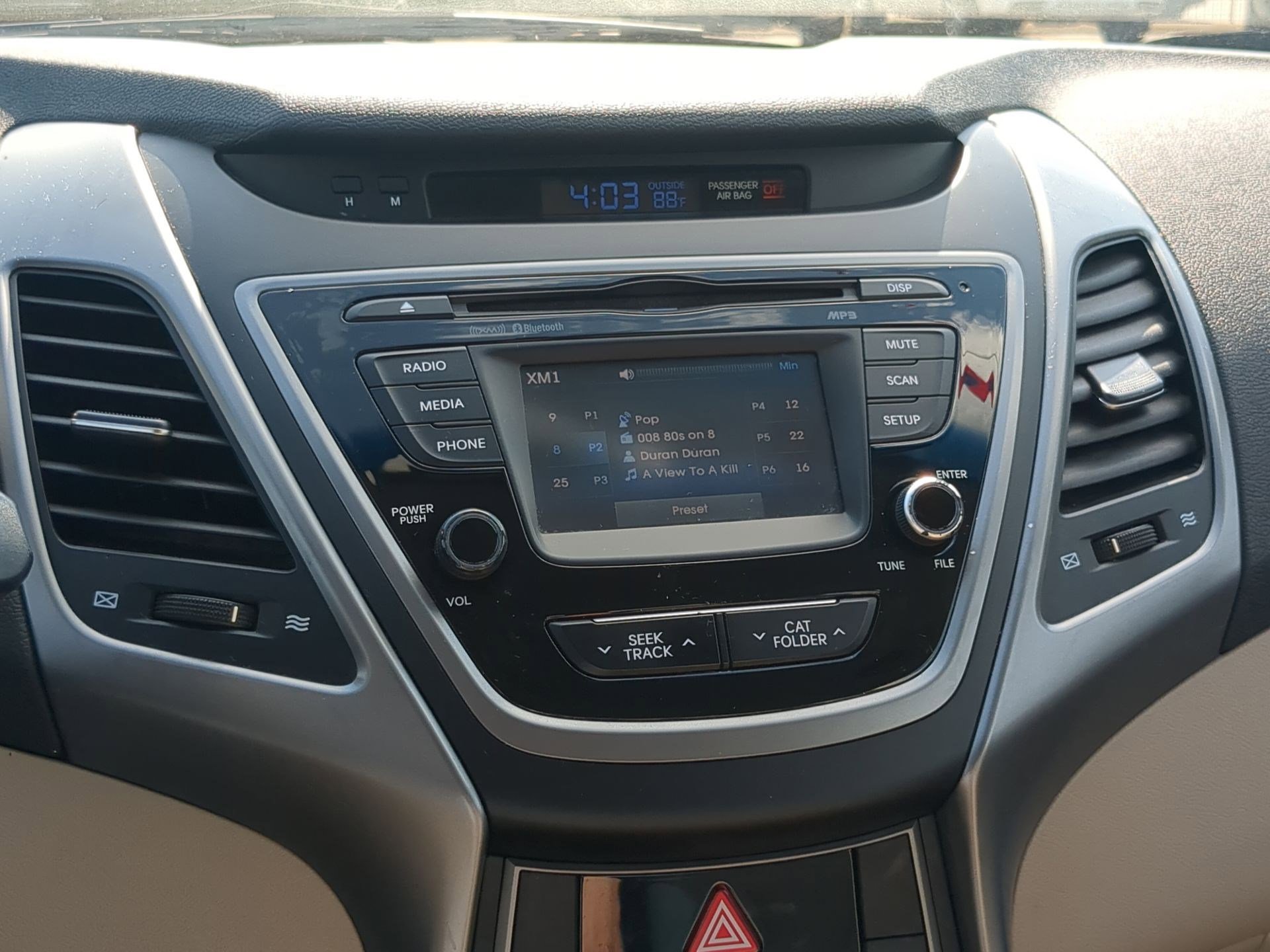 Used 2016 Hyundai Elantra SE w/ Option Group 02 FWD image 14
